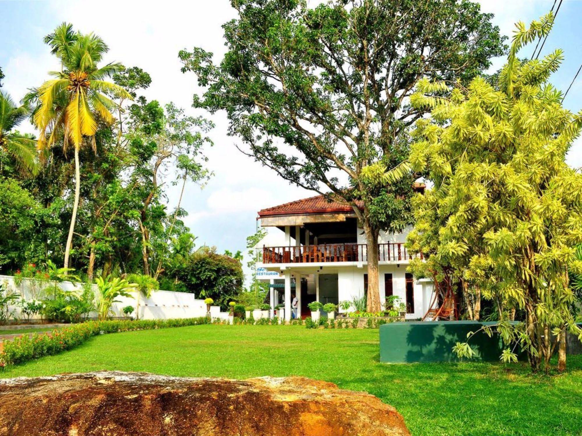 Rockery Villa Ayurveda Bentota Exteriér fotografie